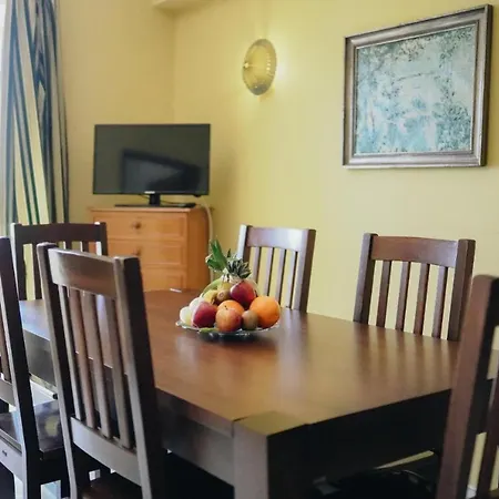 Sea View 5c Apartment